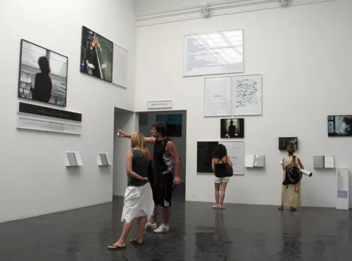 Sophie Calle, Take care of yourself, Biennale di Venezia, 2007.