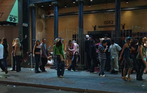 Jeff Wall, In front of a nightclub, 2006