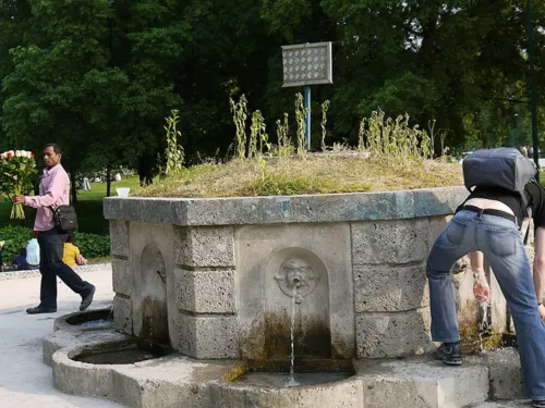 La fontana dell'Acqua Marcia, vicino all'Arena.Parco Sempione. Milano.