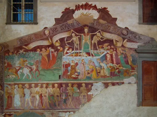 Clusone (BG), Oratorio dei Disciplini, Trionfo e Danza della Morte (1485).