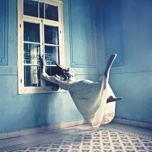 Ph Lara Zankoul.