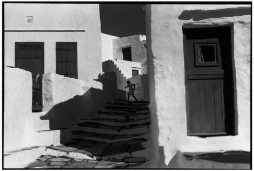 Ph Henri Cartier-Bresson.