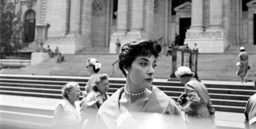 Vivian Maier, New York Public Library, New York, 1952 ca.