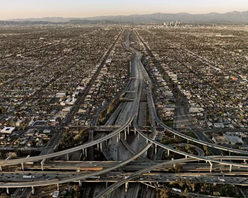 Ph Edward Burtynsky.