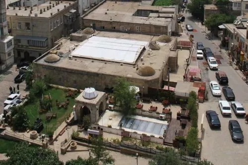 Vista attuale dello stesso quartiere (foto: Geçmişten Günümüze Ermeniler).