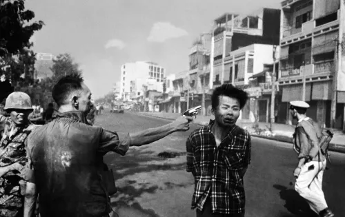 Saigon execution murder of a vietcong by saigon police chief, 1968.