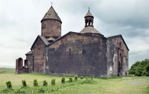 Saghmosavank, Armenia XIII secolo.